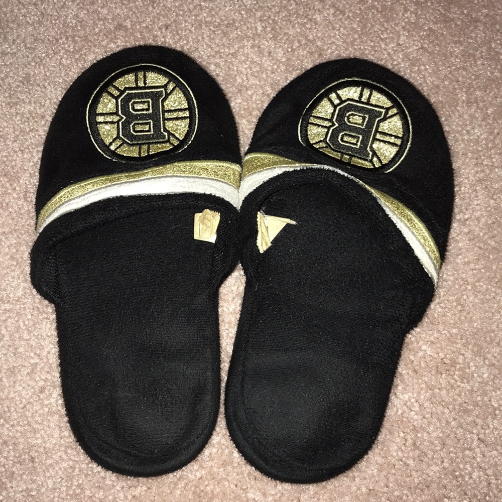Boston Bruins Black & Gold Slippers